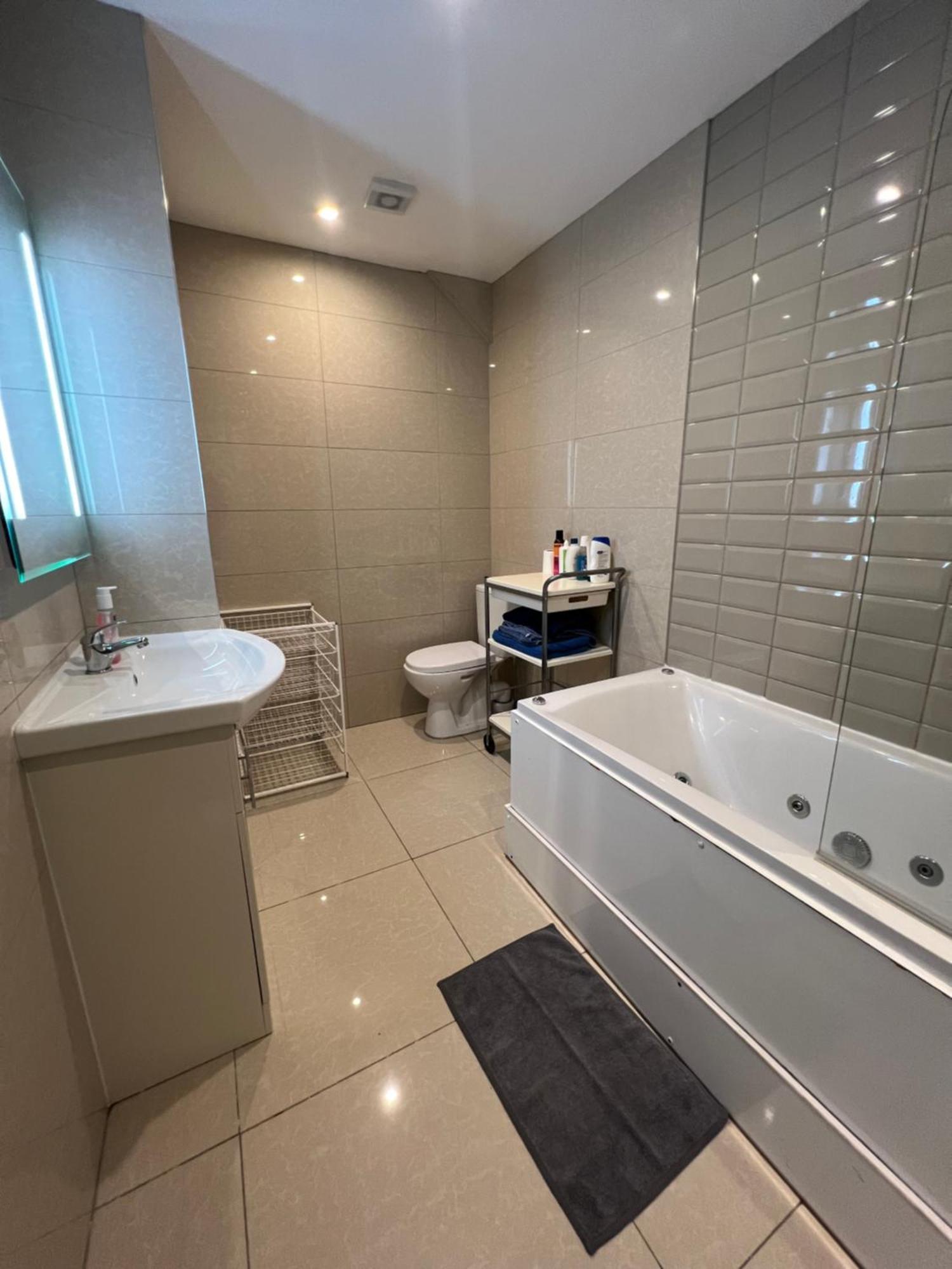 Lovely Dublin Home - Just 15 Mins To City Centre Bagian luar foto