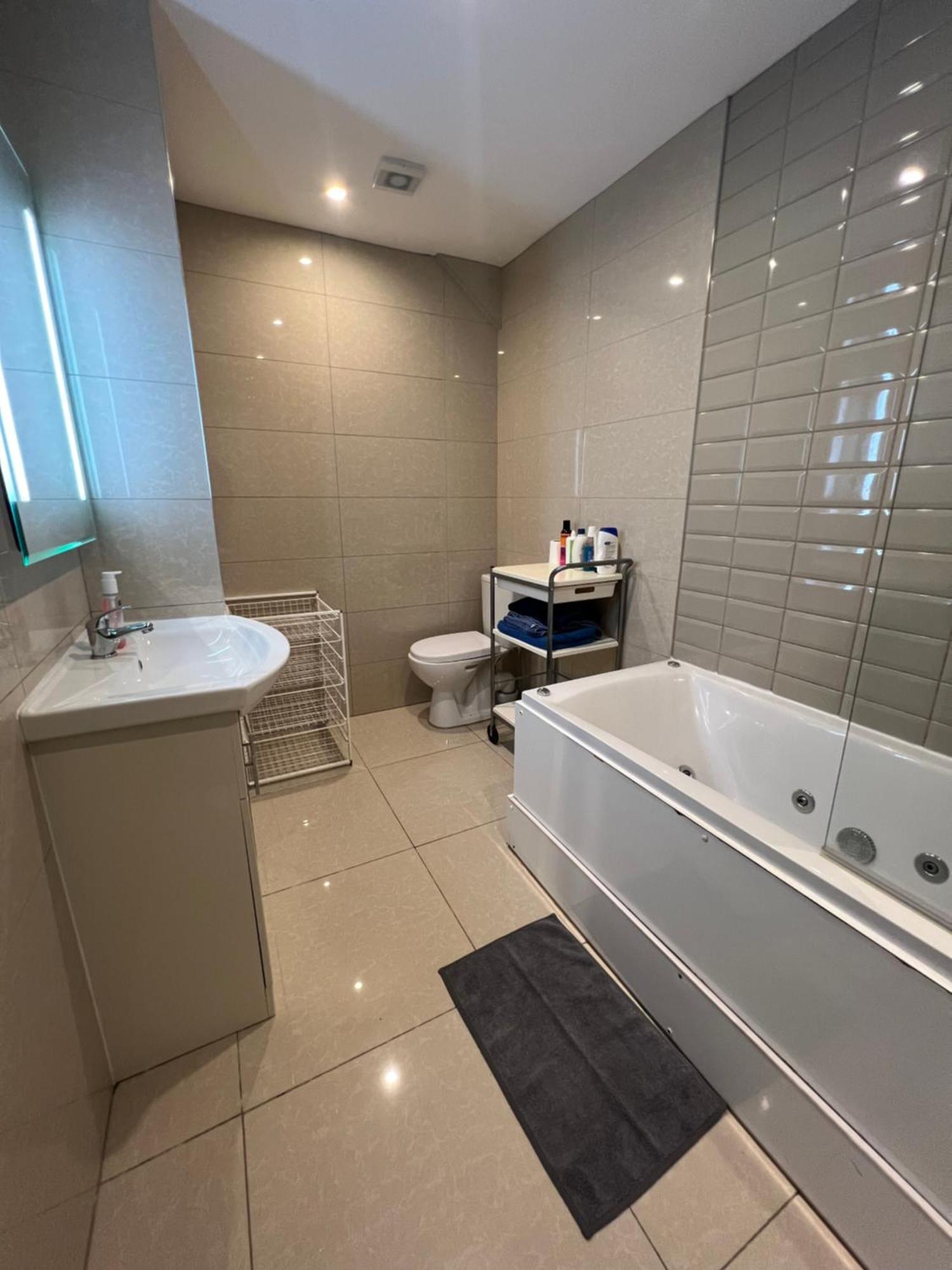 Lovely Dublin Home - Just 15 Mins To City Centre Bagian luar foto